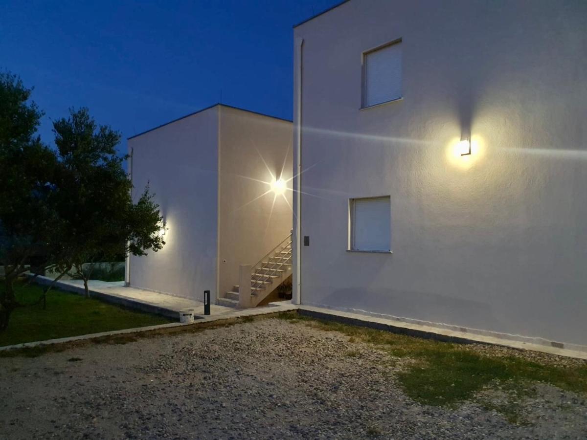 Ražanac Apartman Petar מראה חיצוני תמונה